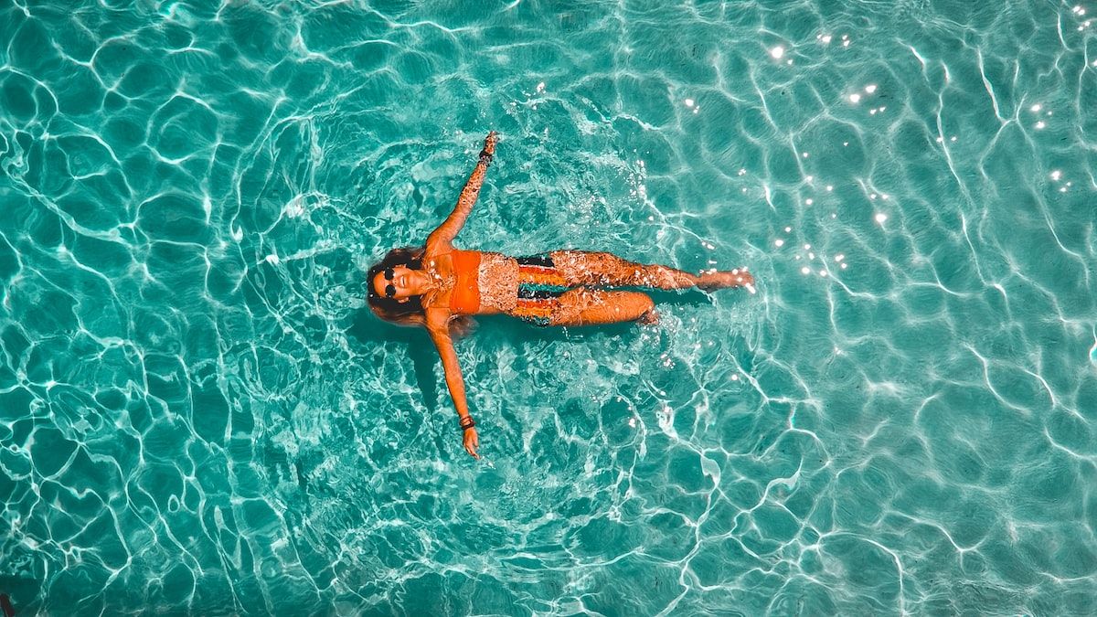 pool party